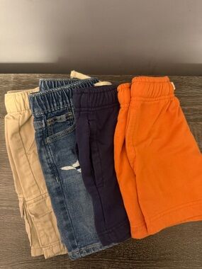 Boys Shorts Lot (4)